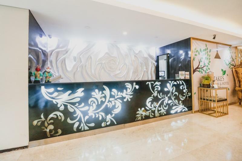 Reddoorz Premium @ Thamrin Kebon Sirih Jacarta Exterior foto
